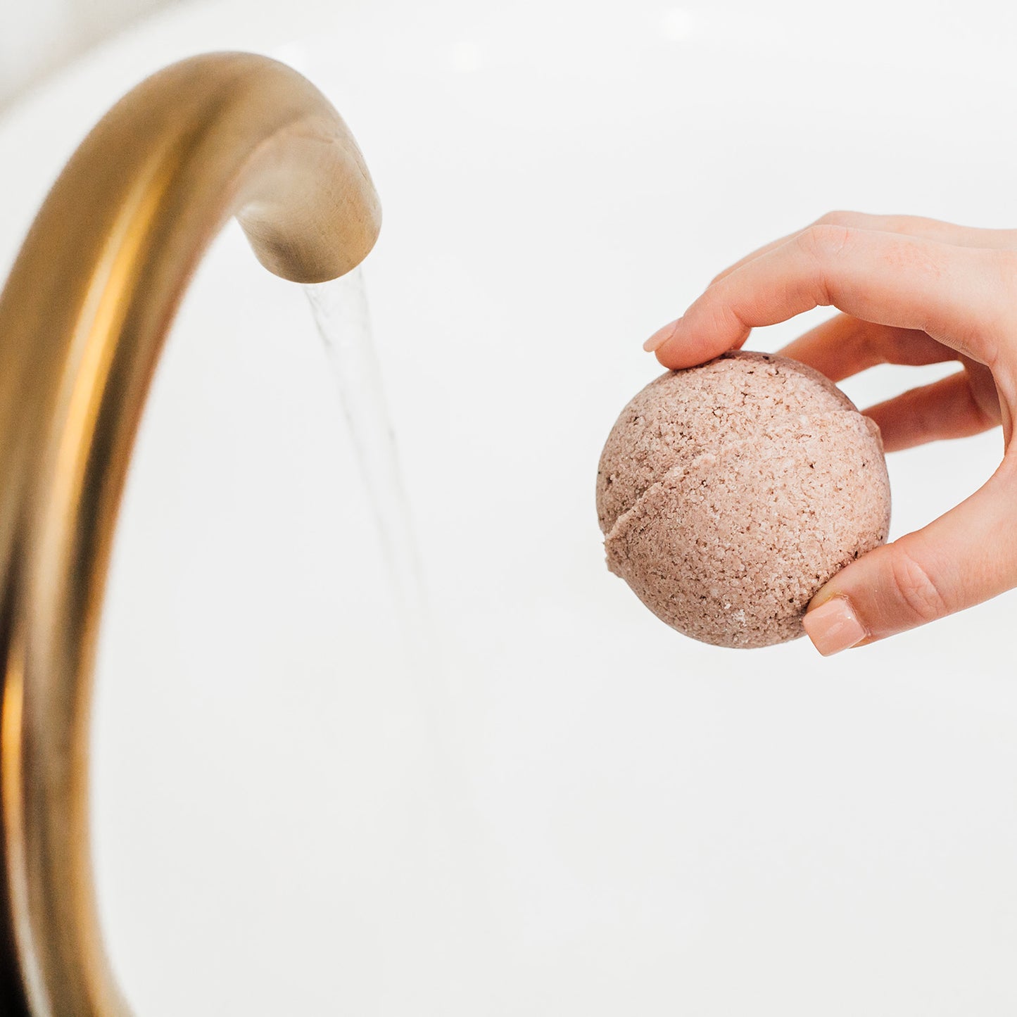 Oatmeal Milk Honey Bath Bomb